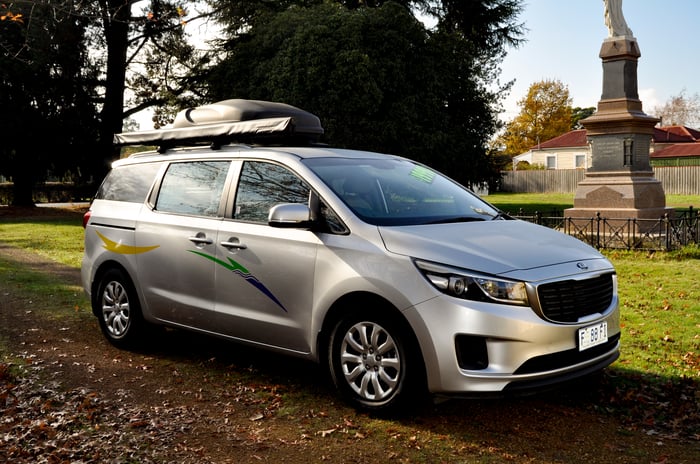 2016 Kia Carnival Camper Wagon image