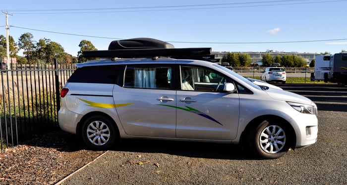 2016 Kia Carnival Camper Wagon image